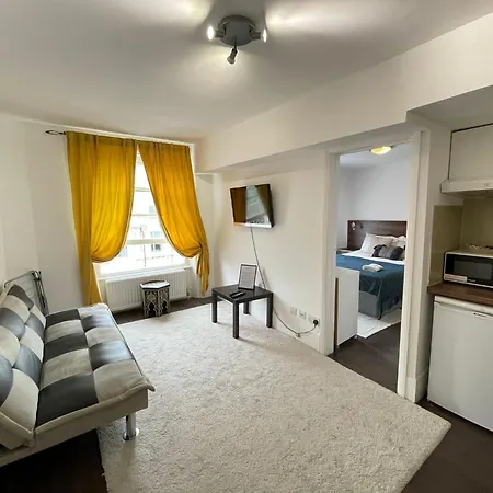 Captivating 1-Bed Apartment In London
